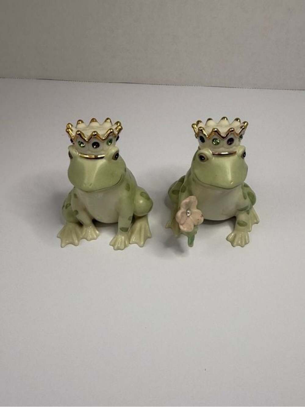 Lenox Green Ceramic Frog Prince Pair Salt & Pepper Shakers with Gold Crowns